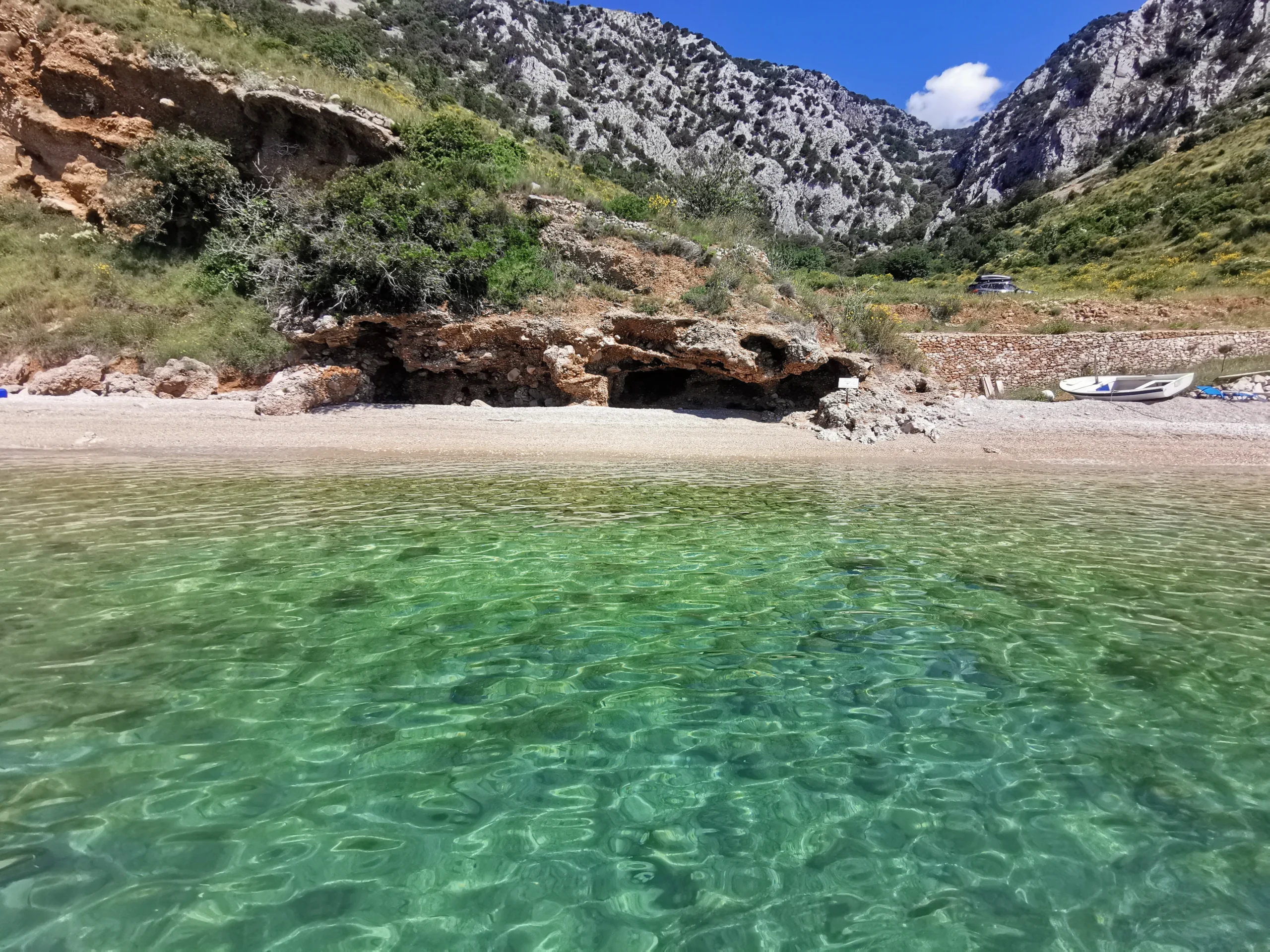 Skrivena uvala Biskup