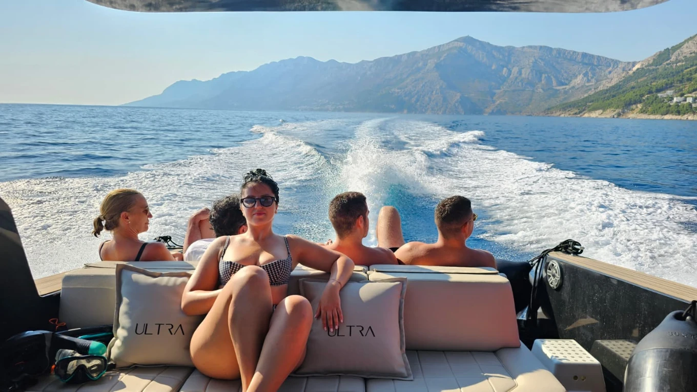 Luxury Boat for the tour