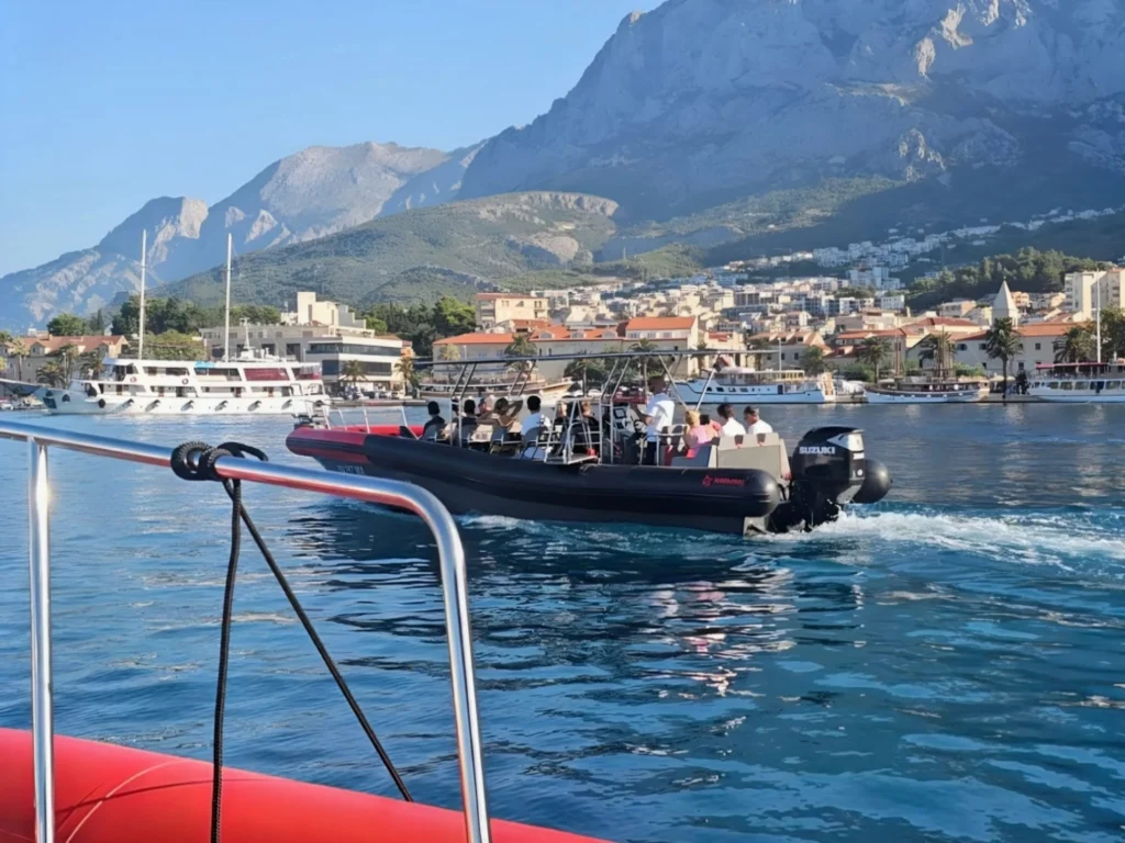 Narwhal Orca 1000 leaving Makarska harbour for a boat tour