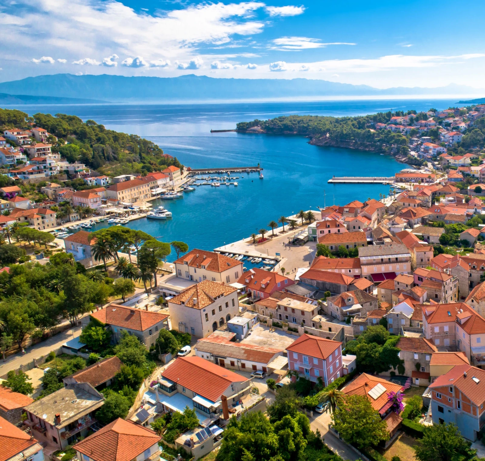 Jelsa waterfront, island Hvar – Golden Tour