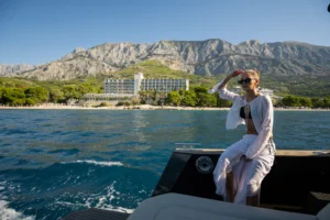 colnago-38-open-luxury-boat-makarska-couple-on-board